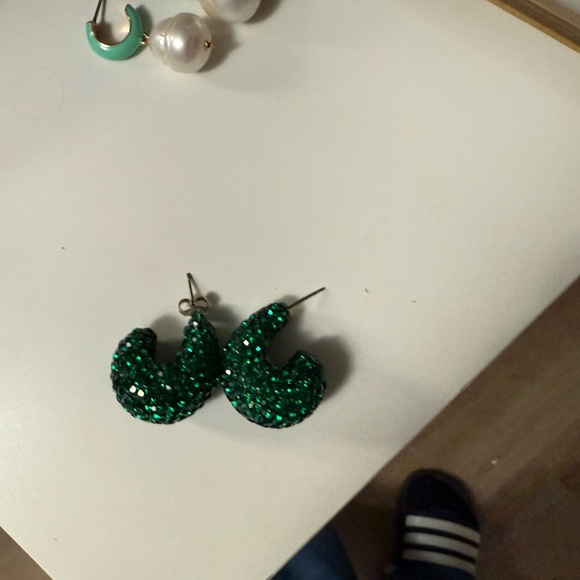 Kate Spade Green Sparkling crystal Huggie  Earrings - Picture 1 of 1
